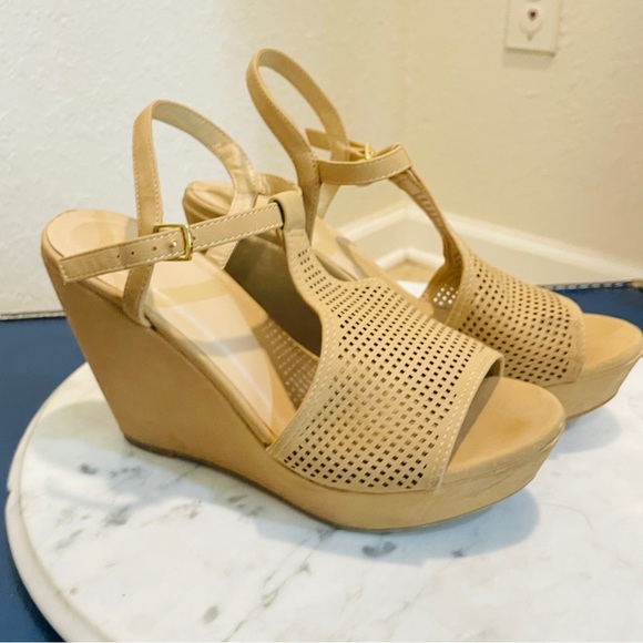 Shoe Bundle - Ladies Size 10 - Like New - Picture 6 of 9